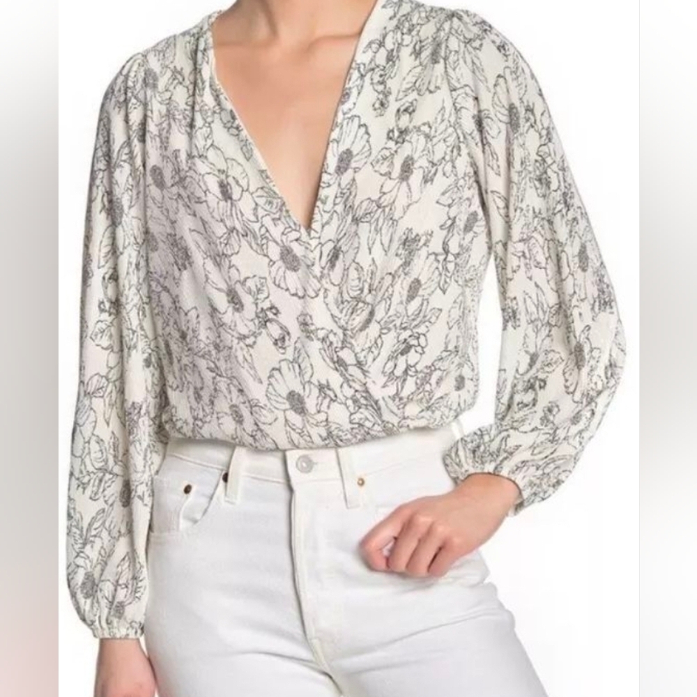 Anthropologie ASTR The Label Plisse Long Sleeved Surplice Wrap Top Floral Small